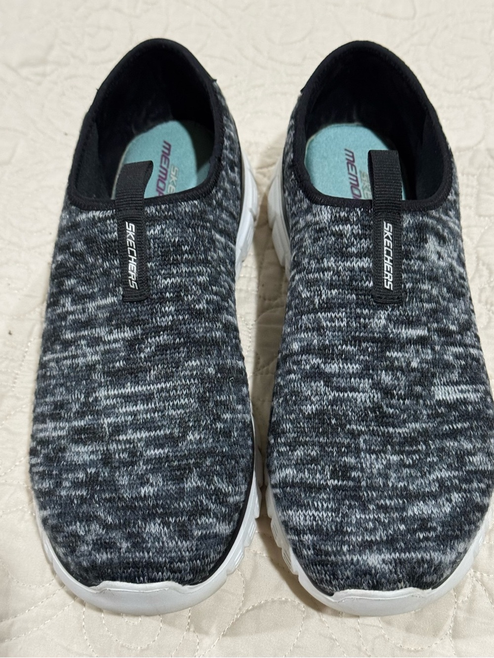 Skechers Graceful 2.0 Lightweight Casual Slip On
Shoes Black and Gray Size 9 W